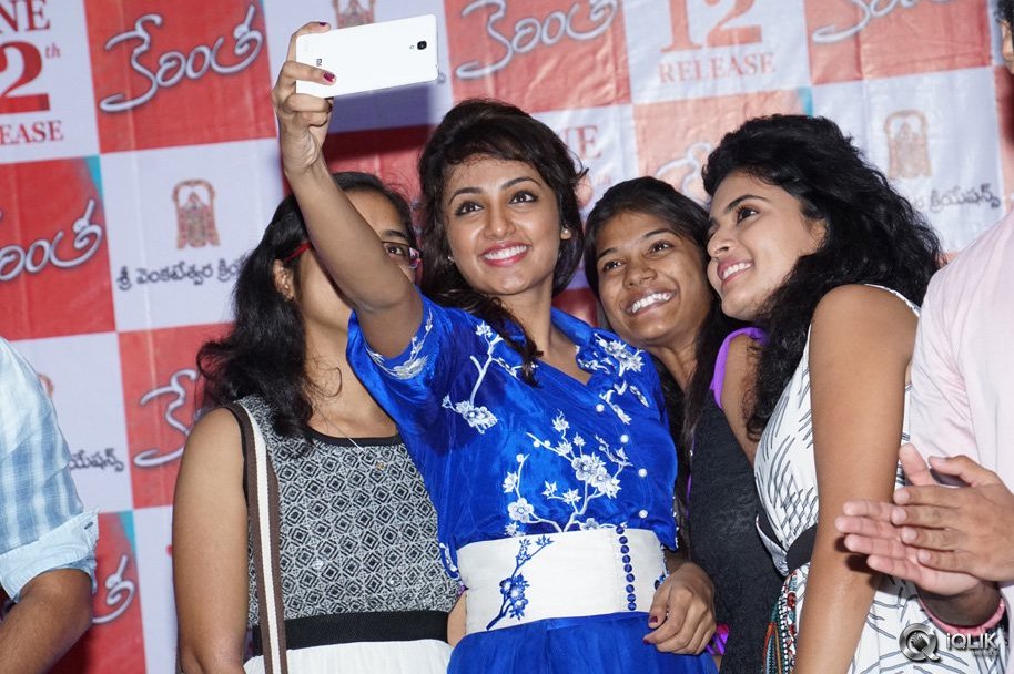 Kerintha-Movie-Team-at-Manjeera-Mall-Kukatpally